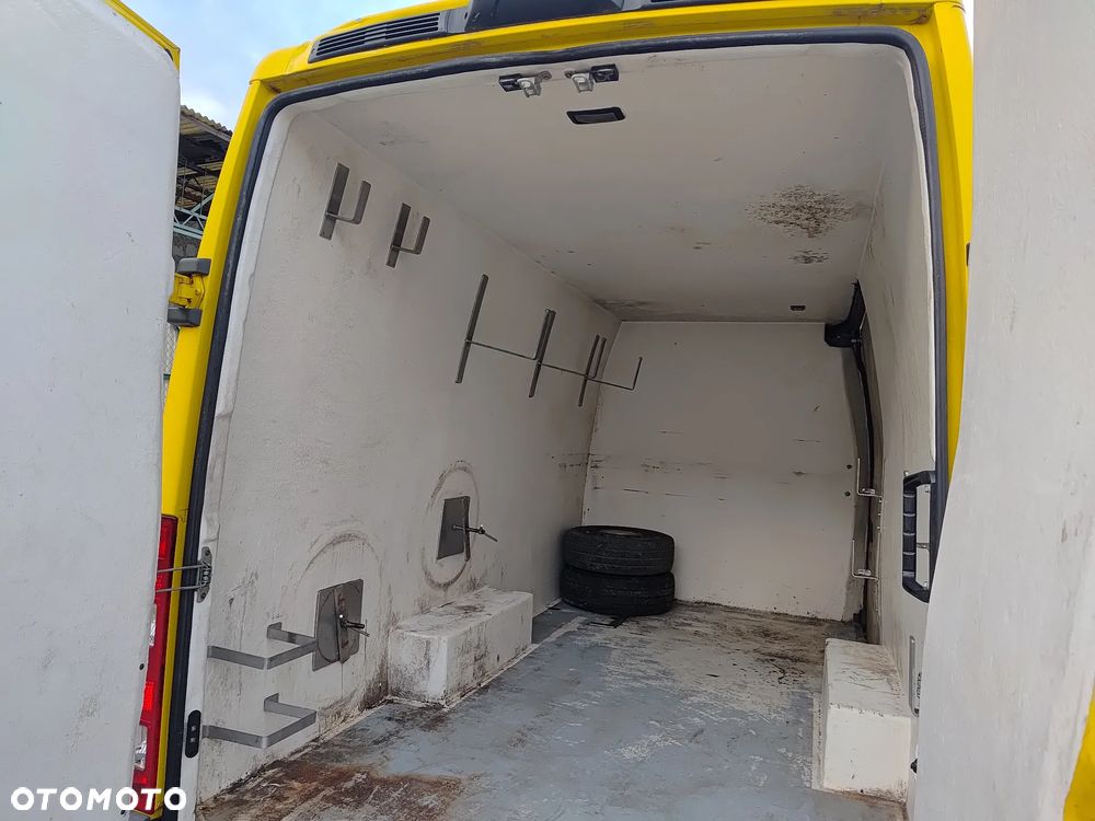Iveco Daily 35S18V - 16