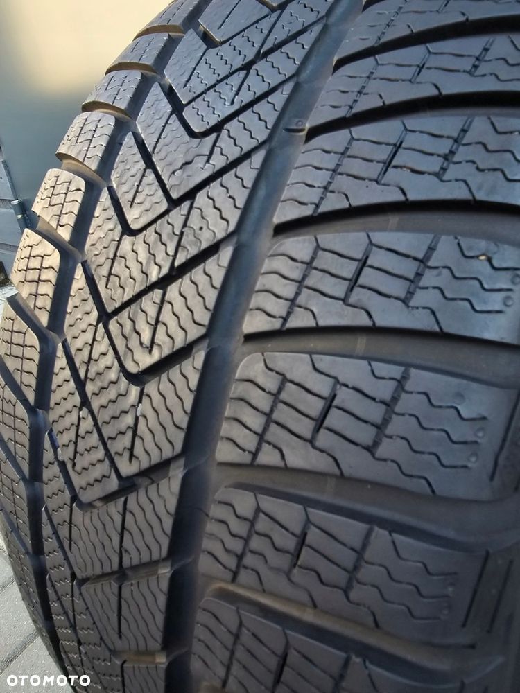 Pirelli Winter SottoZero 3 255/40R18 99 V BMW - 2