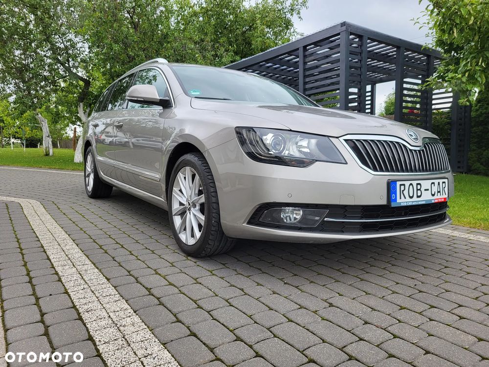 Skoda Superb 2.0 TDI Exclusive - 10