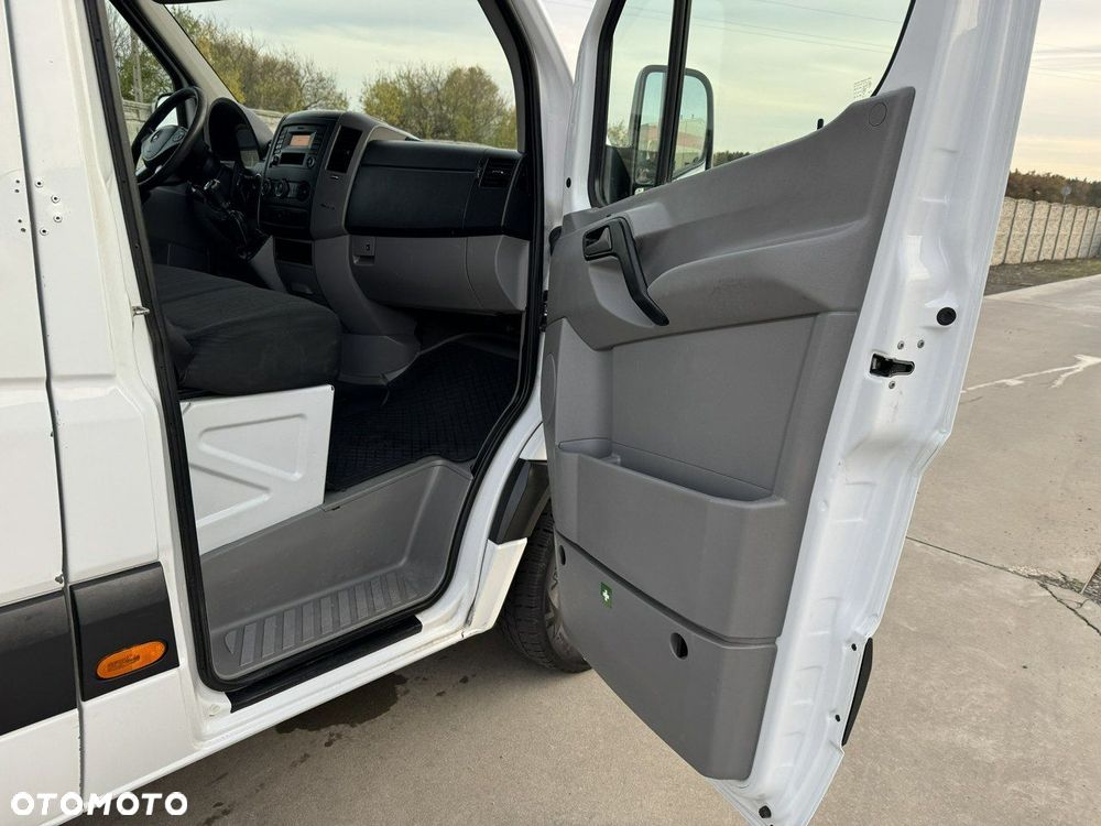 Mercedes-Benz Sprinter - 16