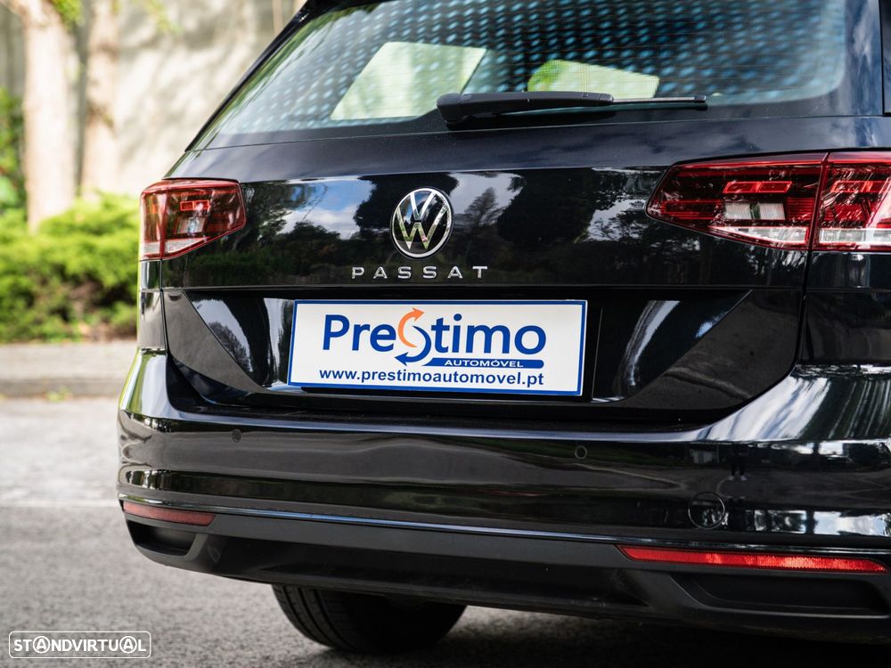 VW Passat Variant - 30