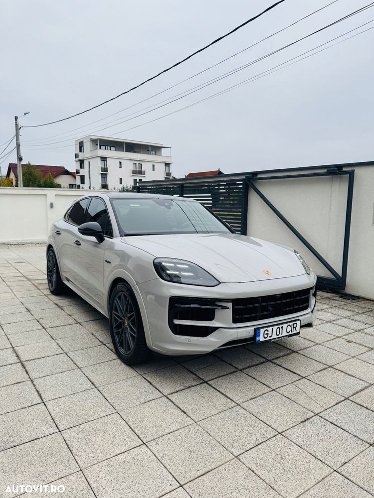 Porsche Cayenne E-Hybrid - 4