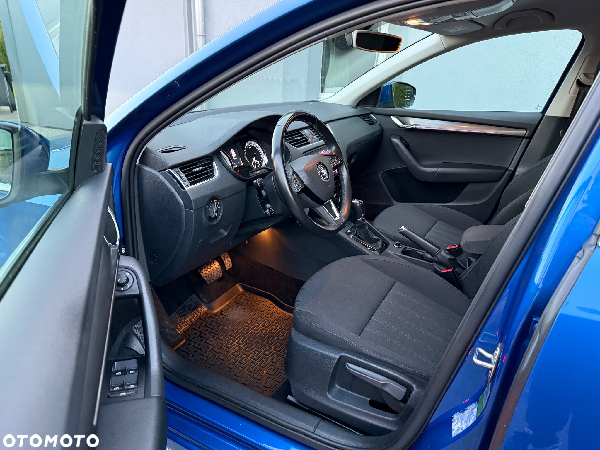 Skoda Octavia 2.0 TSI Ambition DSG - 6