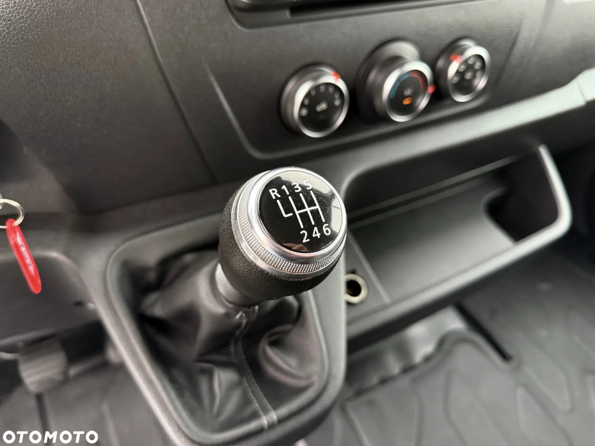 Renault Master 145 DCI Doka Brydadówka + Skrzynia Plandeka Salon PL, Jeden Właściciel - 11