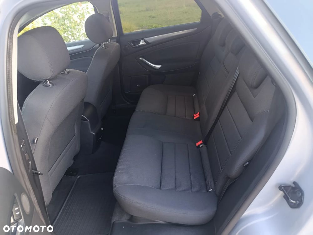 Ford Mondeo 2.0 TDCi Titanium - 22