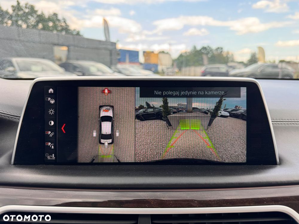 BMW Seria 7 - 16