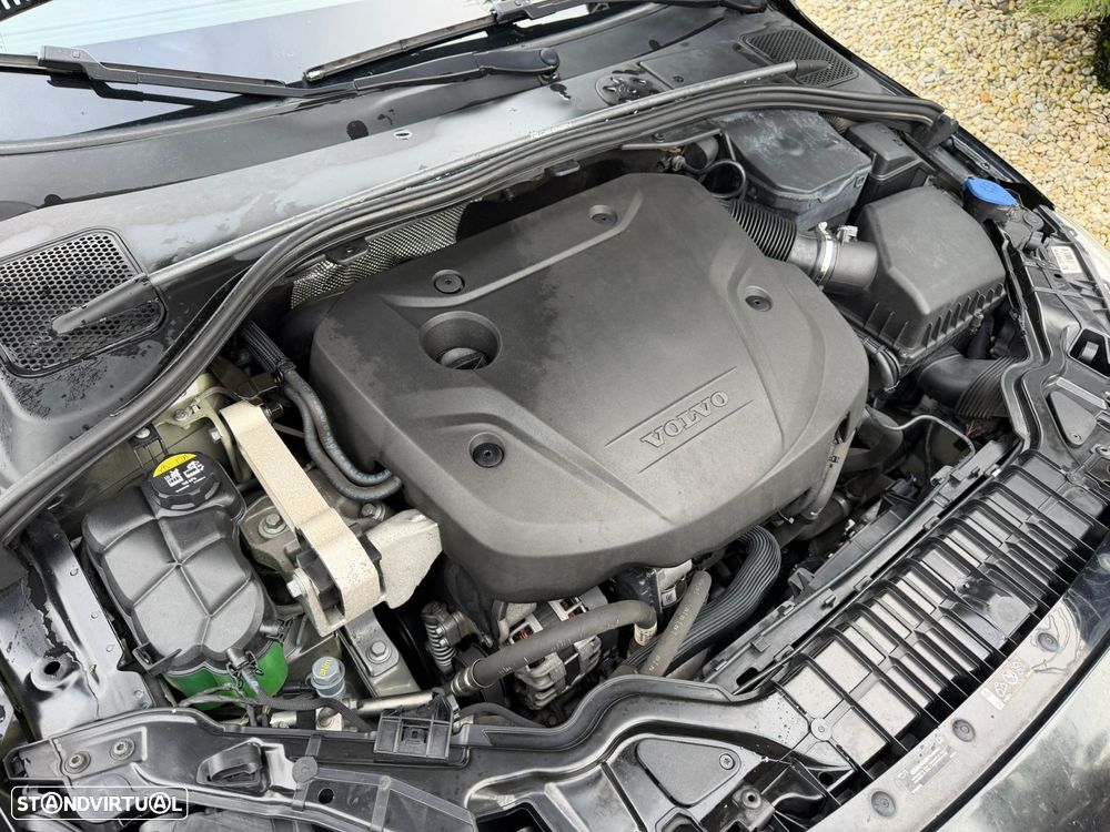 Volvo V60 2.0 D2 R-Design - 55