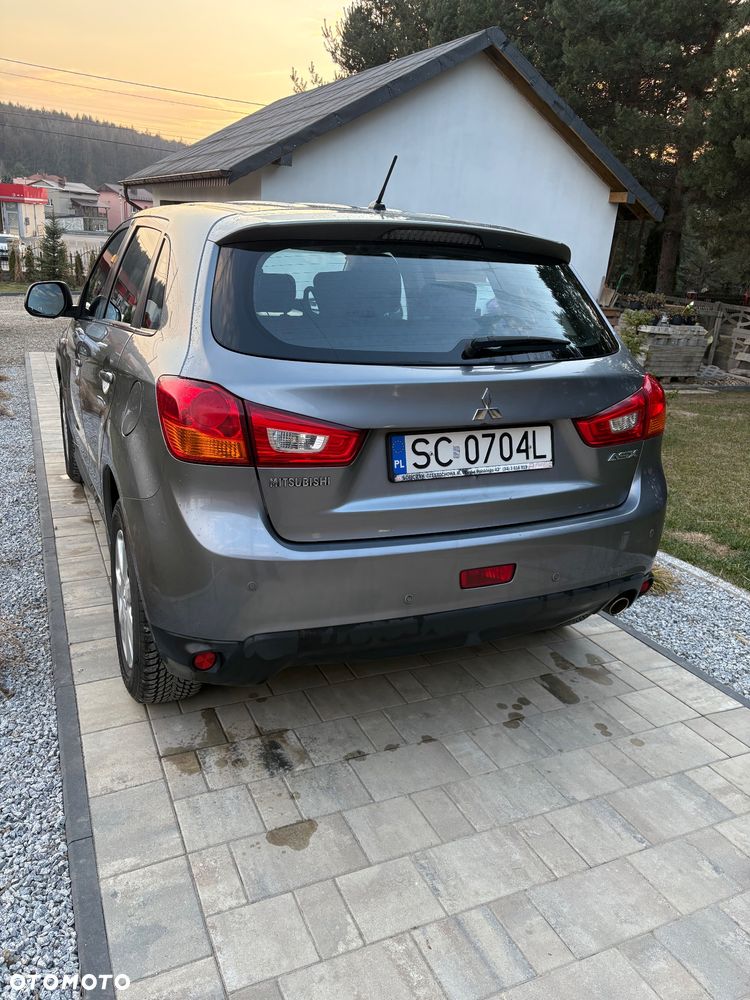 Mitsubishi ASX - 5