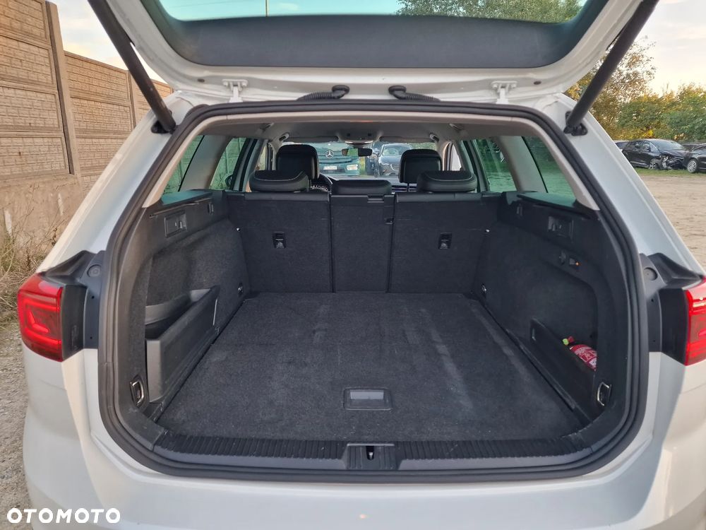 Volkswagen Passat Variant 1.4 TSI Plug-In-Hybrid DSG GTE - 23