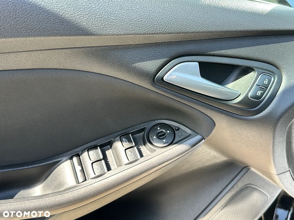 Ford Focus 1.0 EcoBoost ST-Line - 16