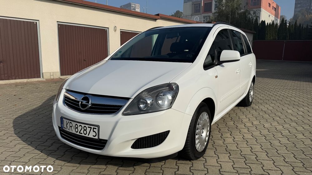 Opel Zafira 2012 photo 2