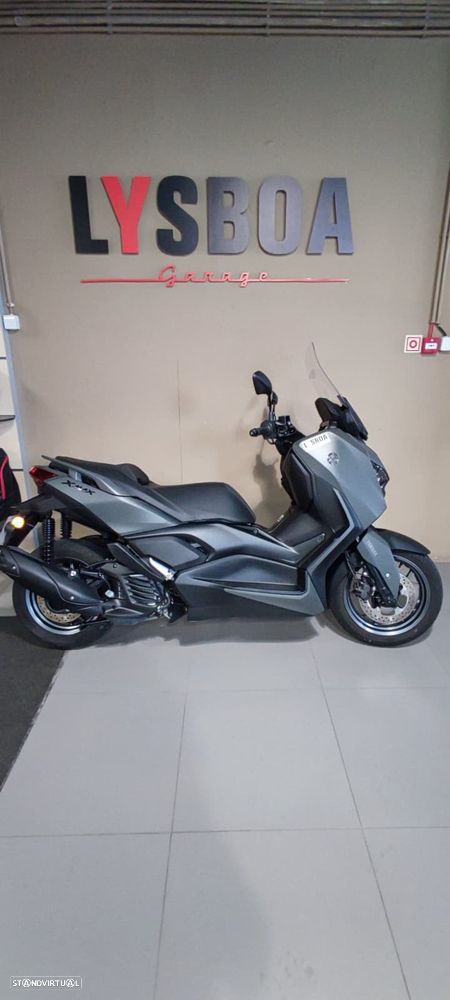 Yamaha X-Max - 3