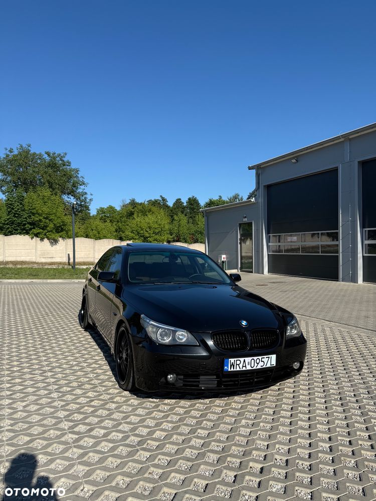 BMW Seria 5 525i - 14