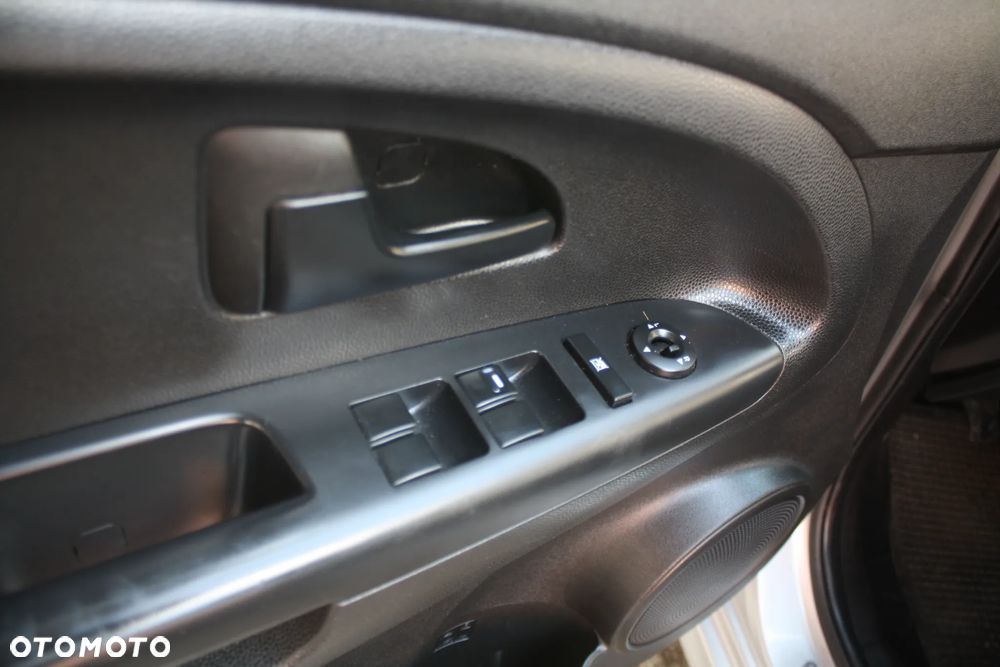 Kia Venga 1.6 CVVT Platinum Edition - 17