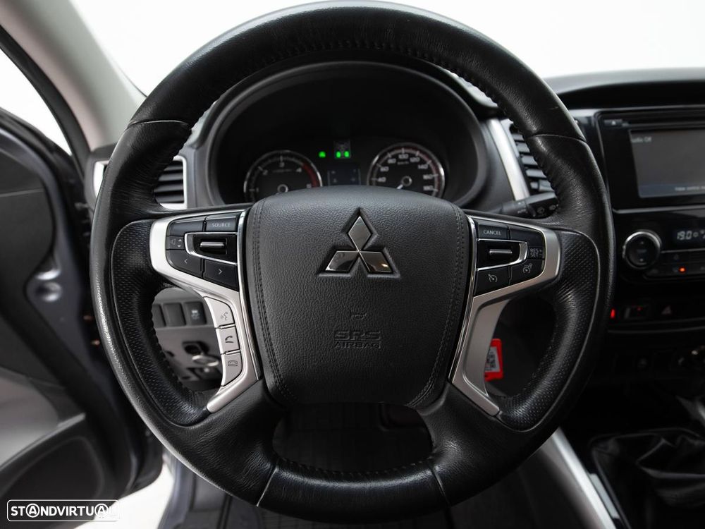 Mitsubishi L200 - 12