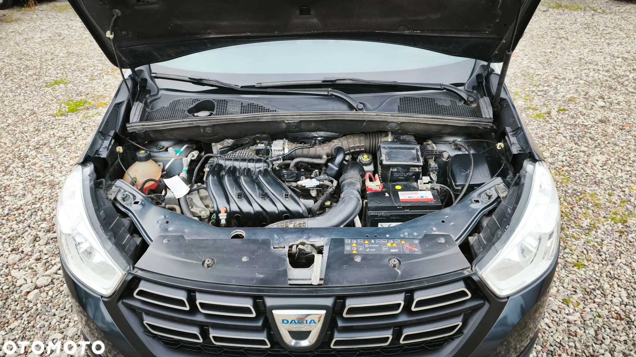 Dacia Lodgy SCe 100 Stepway - 32
