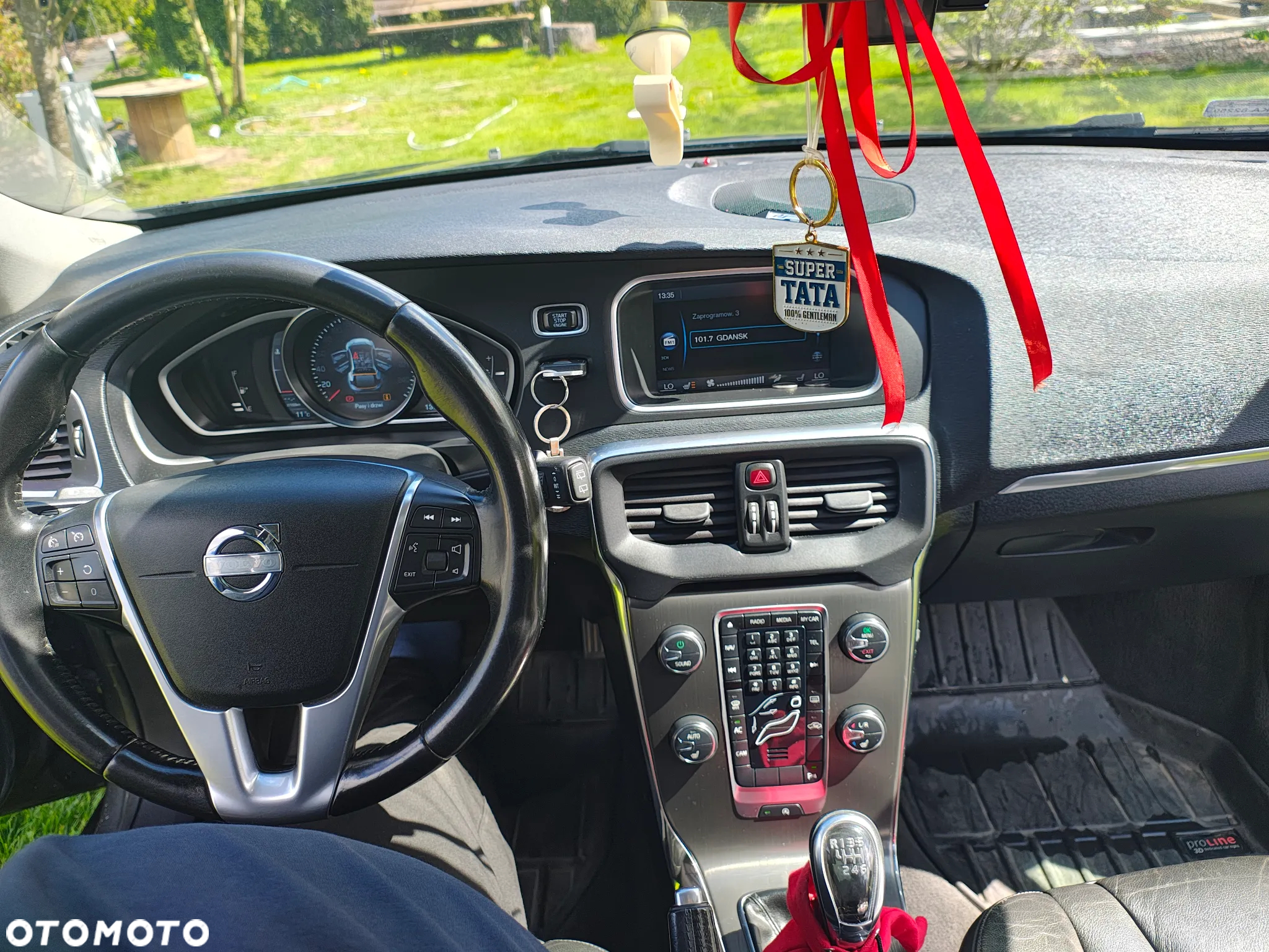 Volvo V40 - 25