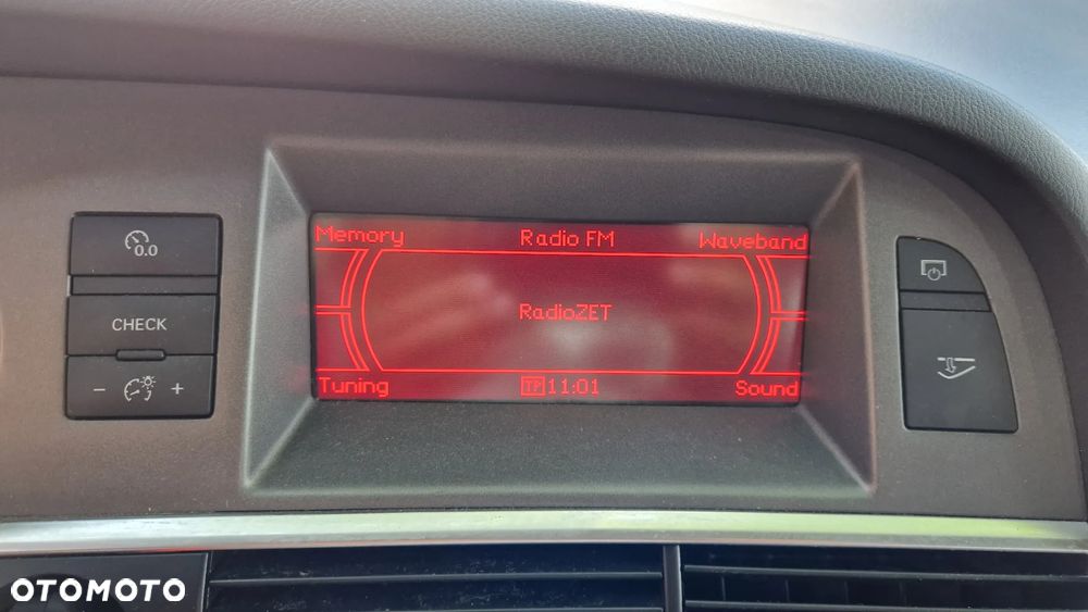 Audi A6 Avant 2.0 TDI - 16