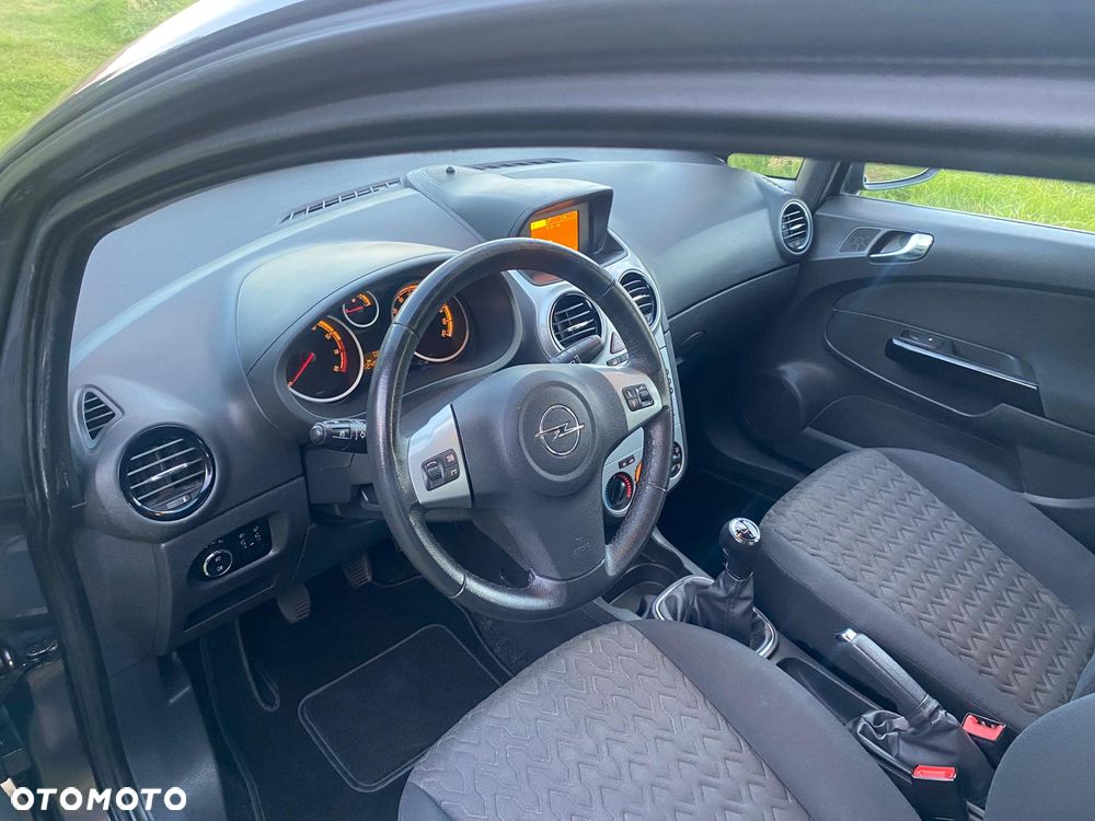 Opel Corsa - 17