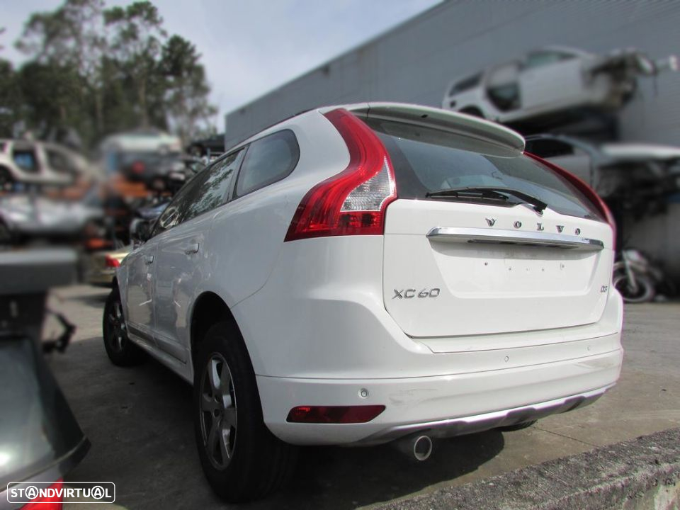 VOLVO XC60 2.0 D3 (136Cv) 2014 - Peças Usadas (6652) - 4