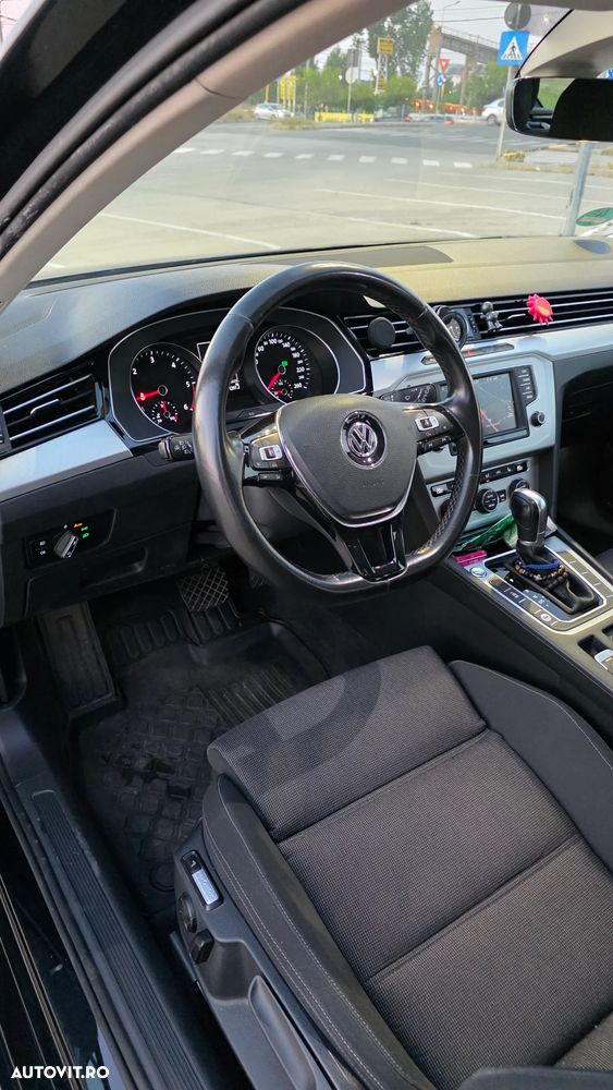 Volkswagen Passat 2.0 TDI DSG Comfortline - 15