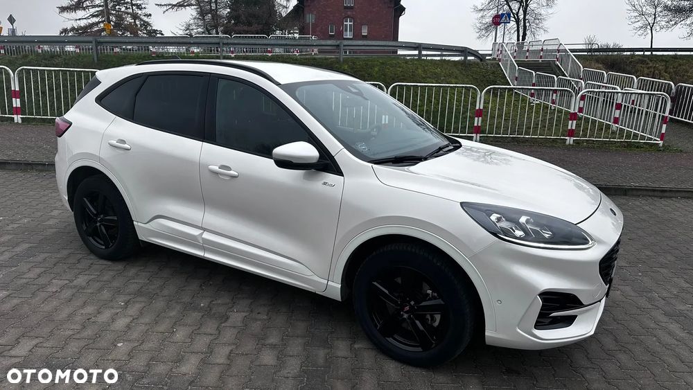 Ford Kuga 2.5 Duratec PHEV ST-LINE X - 12