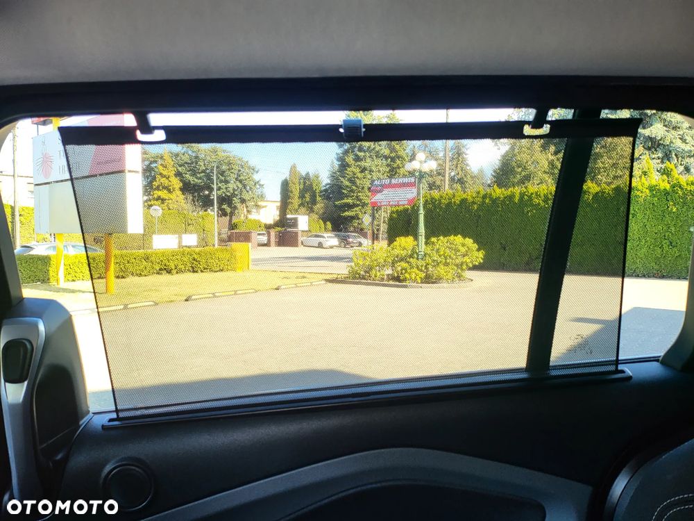 Ford Grand C-MAX 2.0 TDCi Titanium - 27