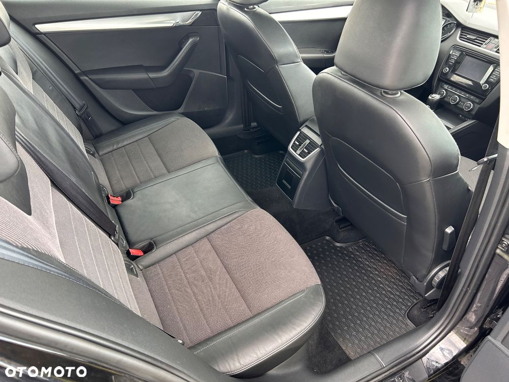 Skoda Octavia 2.0 TDI Green tec Elegance - 15