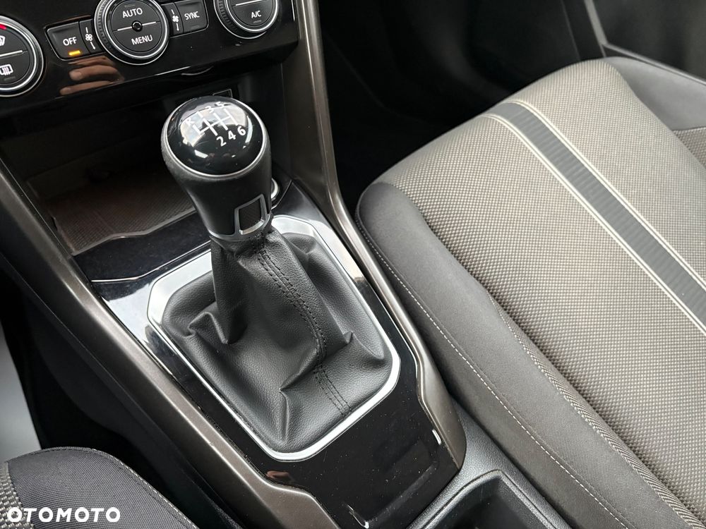 Volkswagen T-Roc 1.0 TSI OPF UNITED - 10