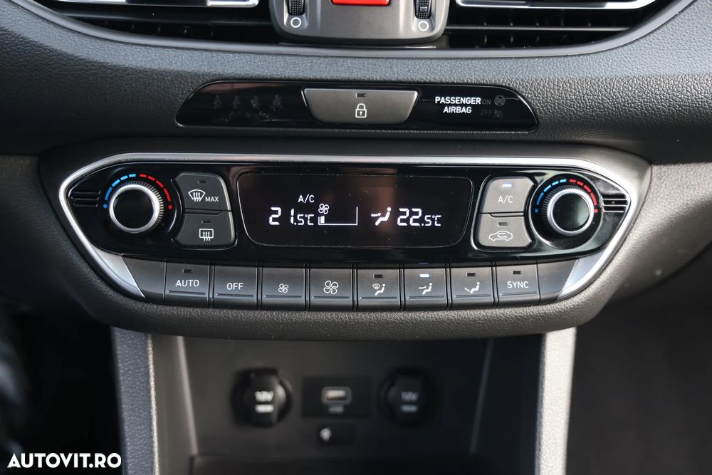 Hyundai i30 1.6 CRDI 136CP 5DR M/T Launch Edition Exclusive - 10