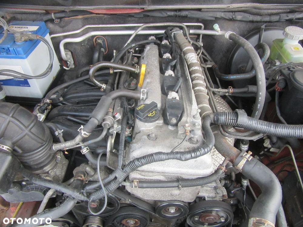 Suzuki Grand Vitara II 2.0i 208 r. na części - 5