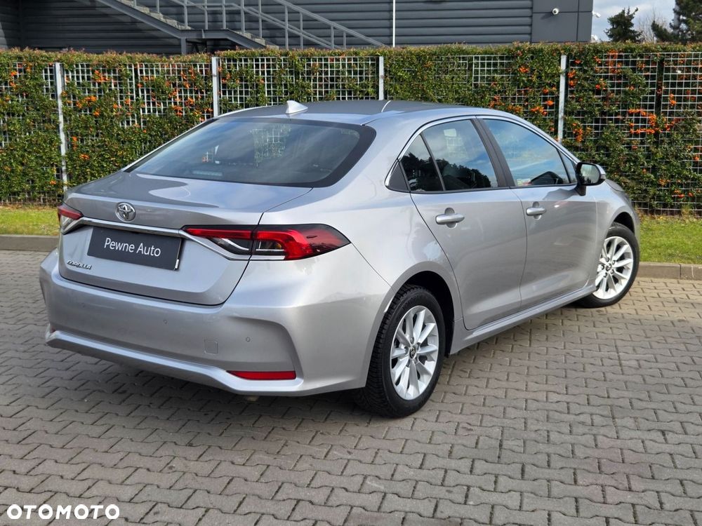 Toyota Corolla - 13
