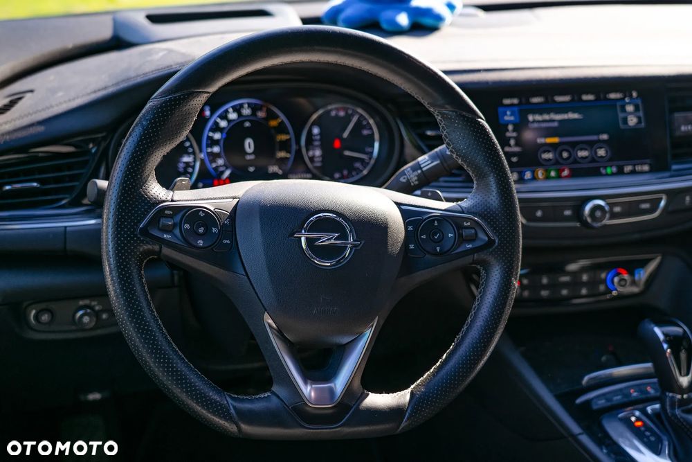 Opel Insignia 2.0 CDTI 4x4 GSi S&S - 6