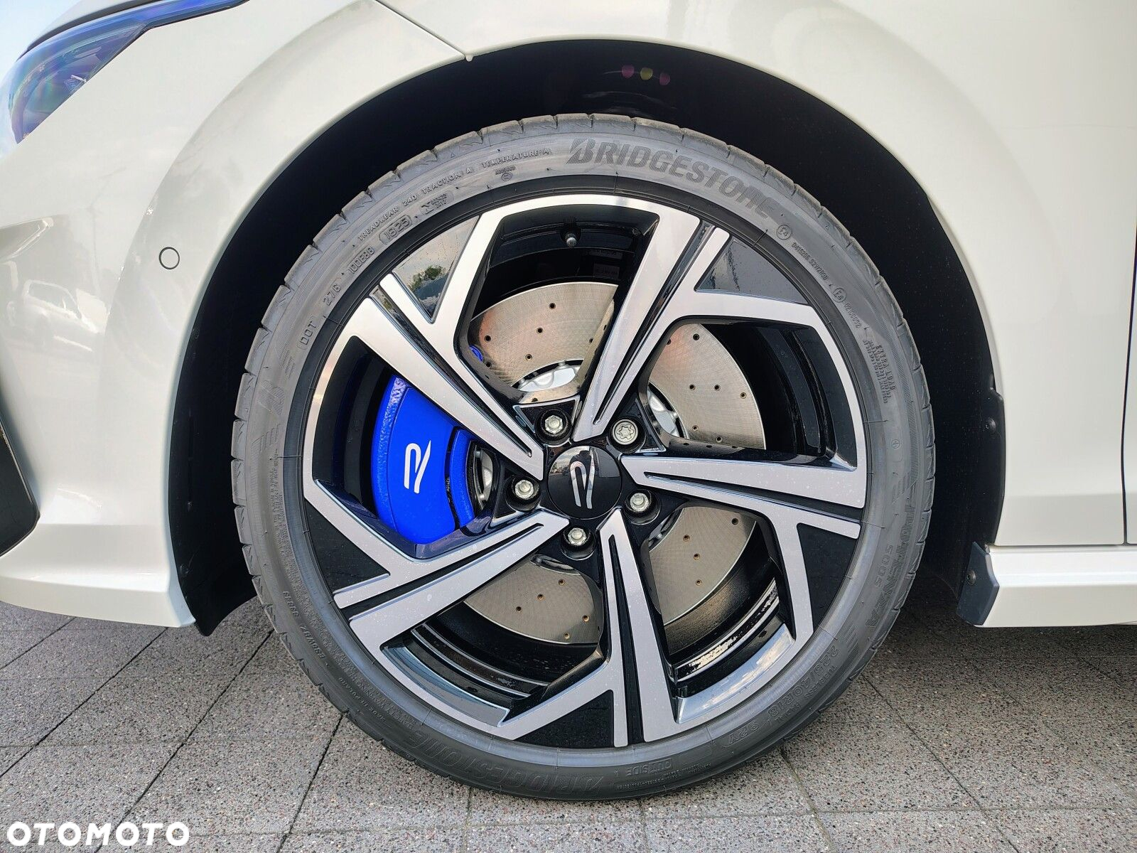 Volkswagen Golf - 10