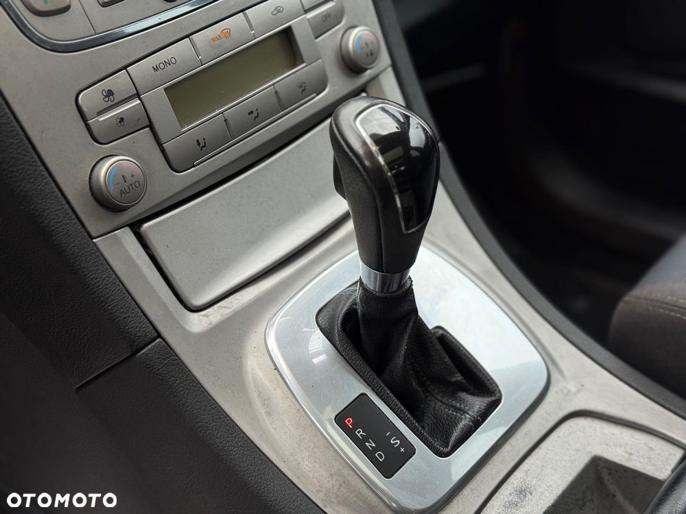 Ford S-Max 2.0 TDCi Silver X - 16