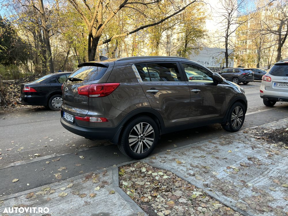 Kia Sportage 2.0 DSL HP 6AT 4x4 Style - 4