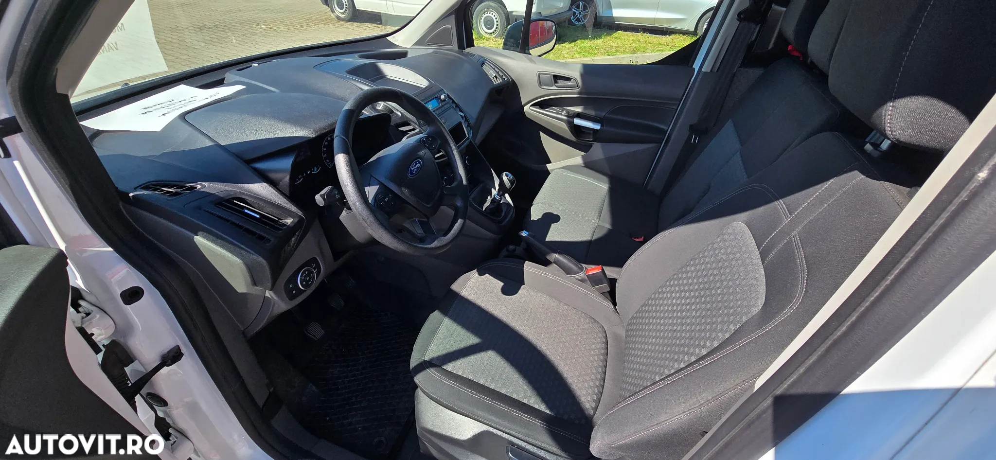 Ford Transit Connect - 7