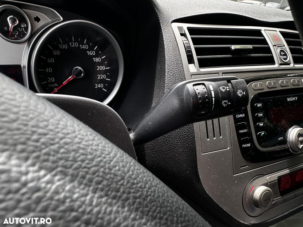 Ford Kuga 2.0 TDCi Titanium - 17