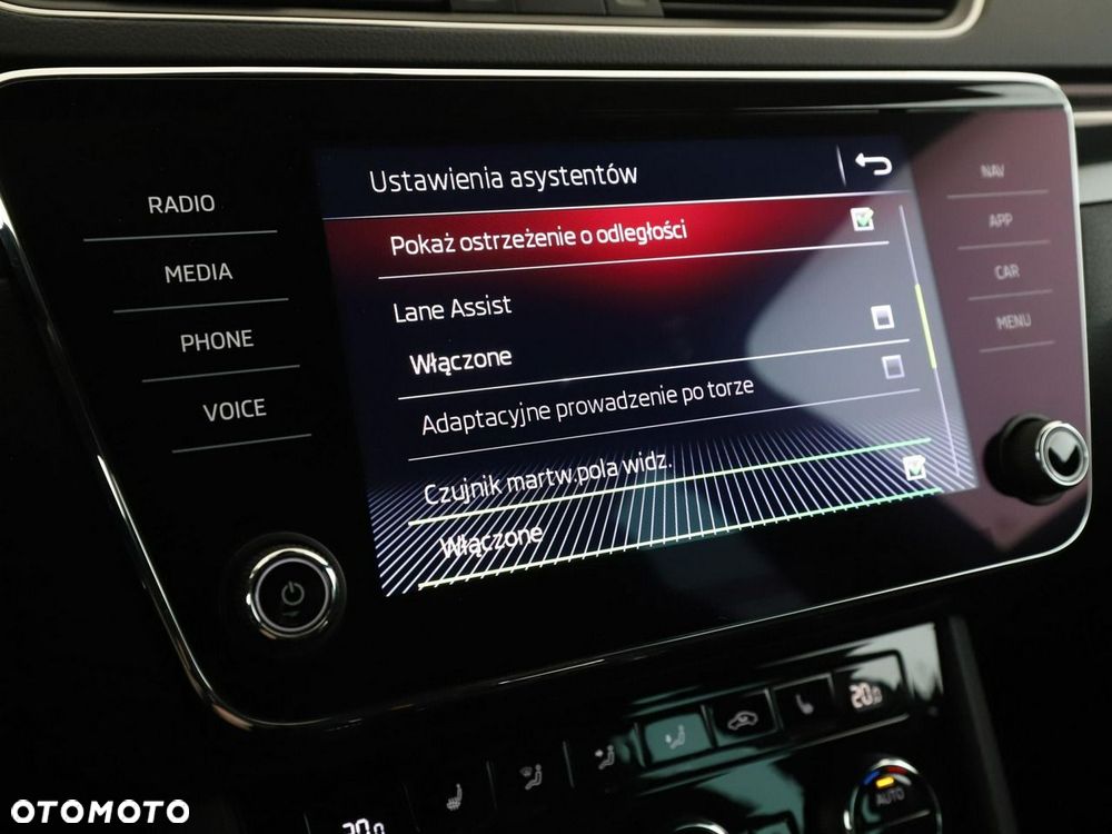 Skoda Superb 2.0 TDI DSG Sportline - 27