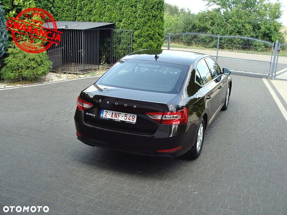 Skoda Superb 2.0 TDI SCR Style - 27