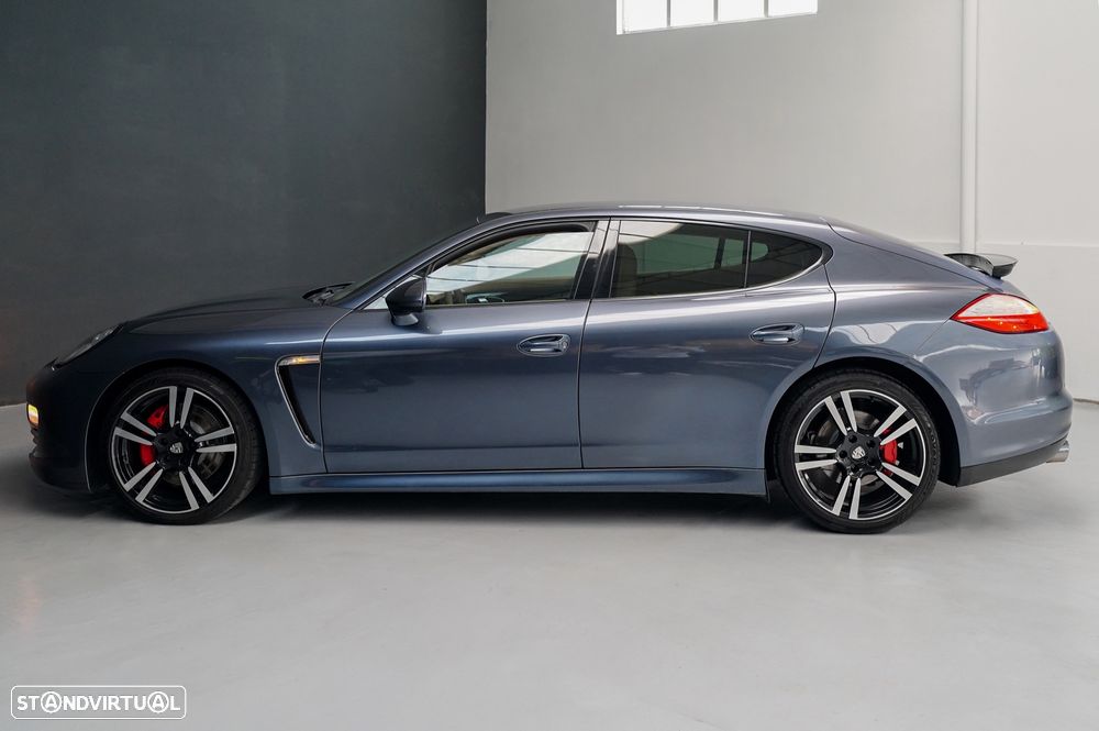 Porsche Panamera 4 PDK - 23