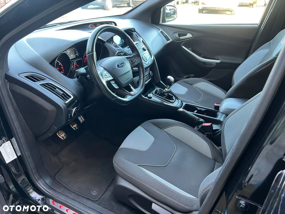 Ford Focus ST - 26