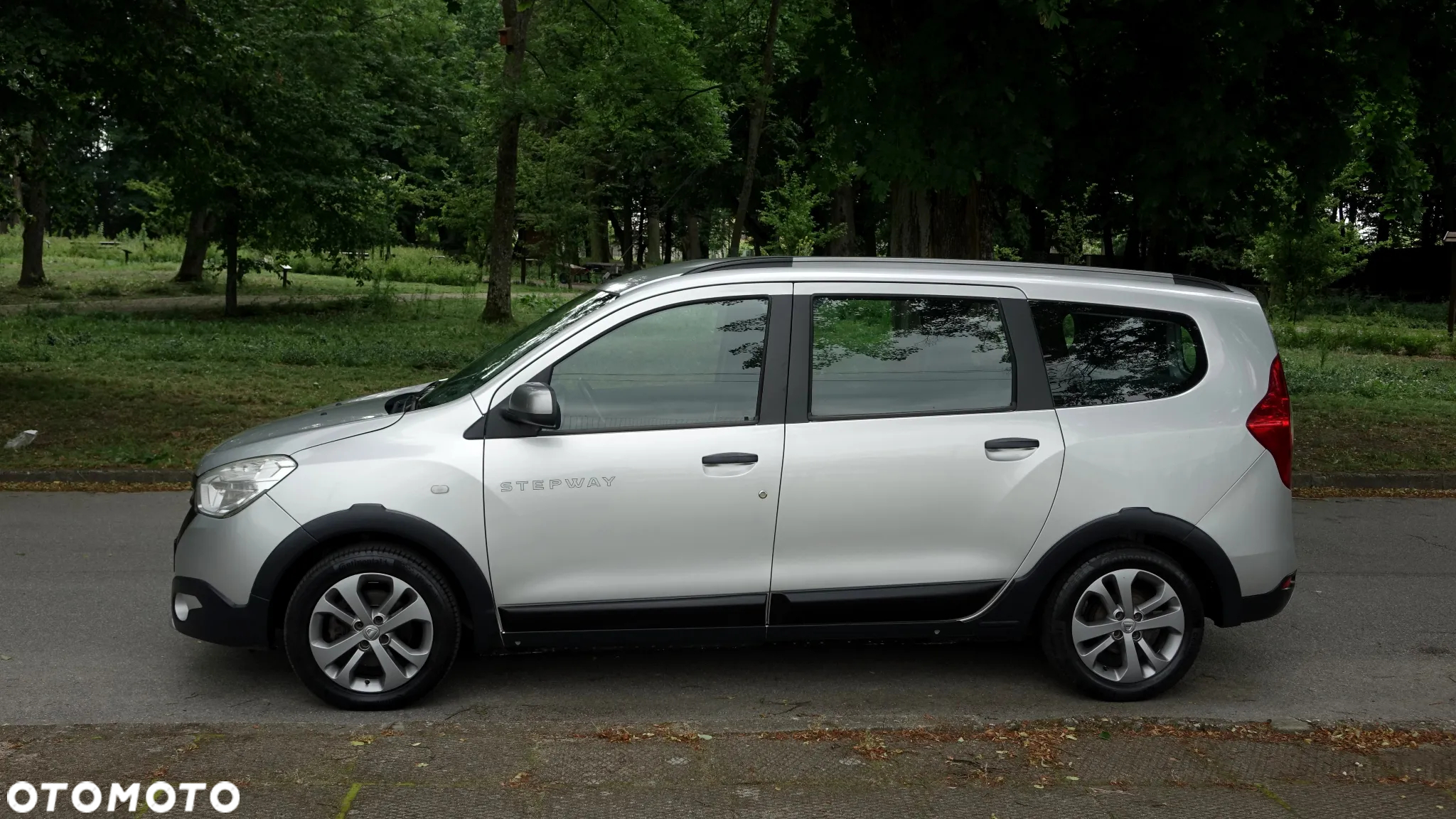 Dacia Lodgy 1.5 dCi Stepway - 27