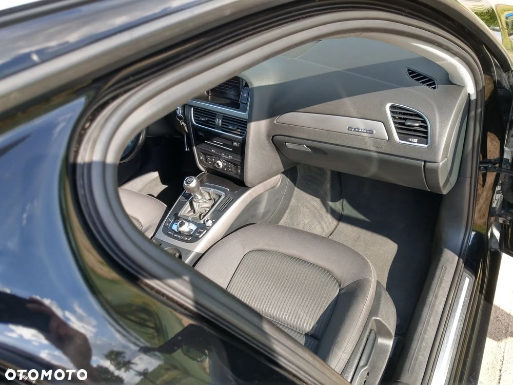 Audi A4 Avant 2.0 TDI DPF quattro Attraction - 12
