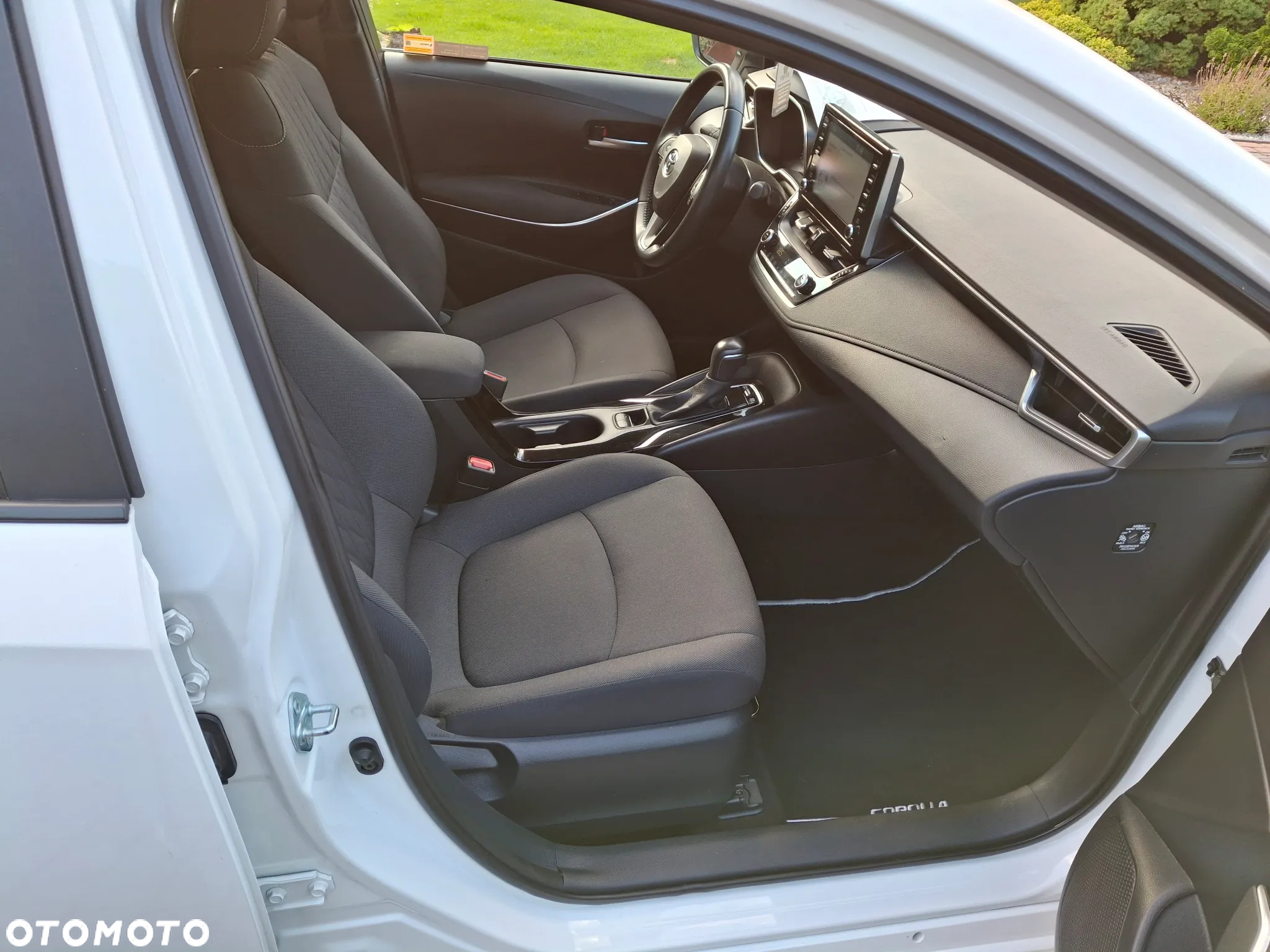 Toyota Corolla 1.8 Hybrid Comfort - 21