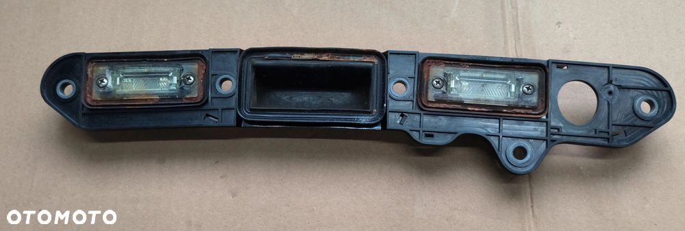 . Passat B6 stycznik klapy tył oświetlenie tablicy kombi Volkswagen.