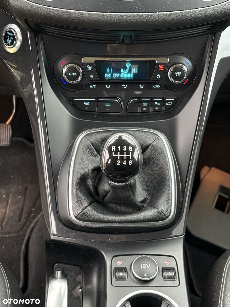 Ford Kuga - 8