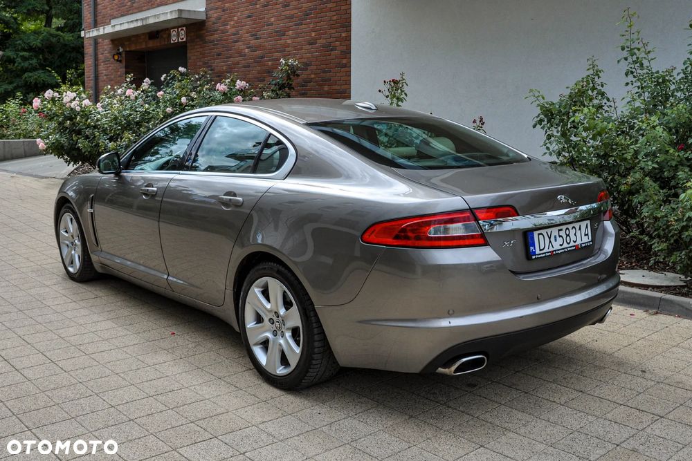 Jaguar XF 3.0 V6 D S Premium Luxury - 3