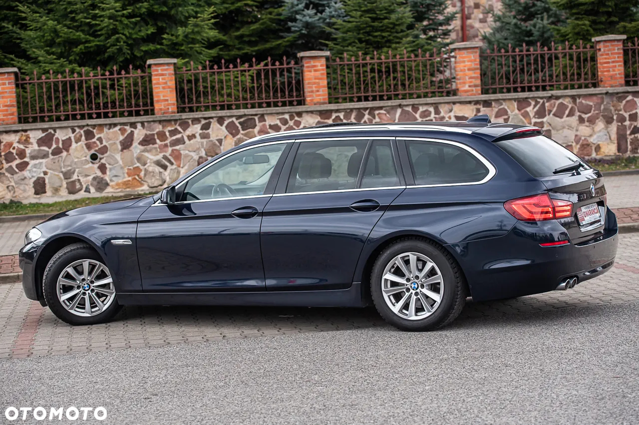 BMW Seria 5 520d Touring Luxury Line - 12