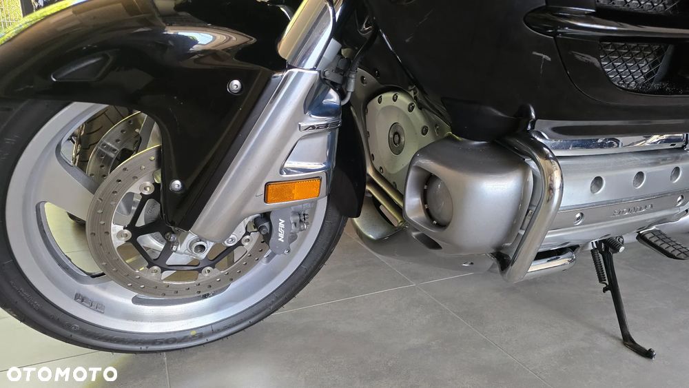 Honda GL - 8